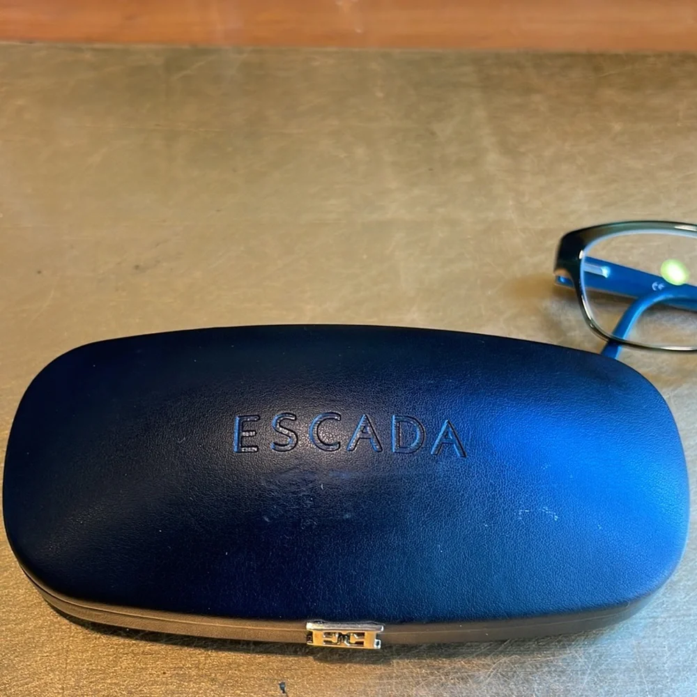 Escada excellent preowned